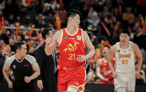 九游游戏-包含风云突变巴塞罗那今夜主帅复盘，CBA常规赛版图或变，话题不断，阵容厚度经受考验的词条